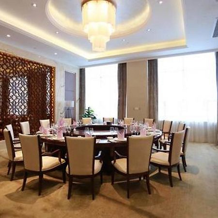 Chishui  Jinqian Jiahua International Hotel מראה חיצוני תמונה