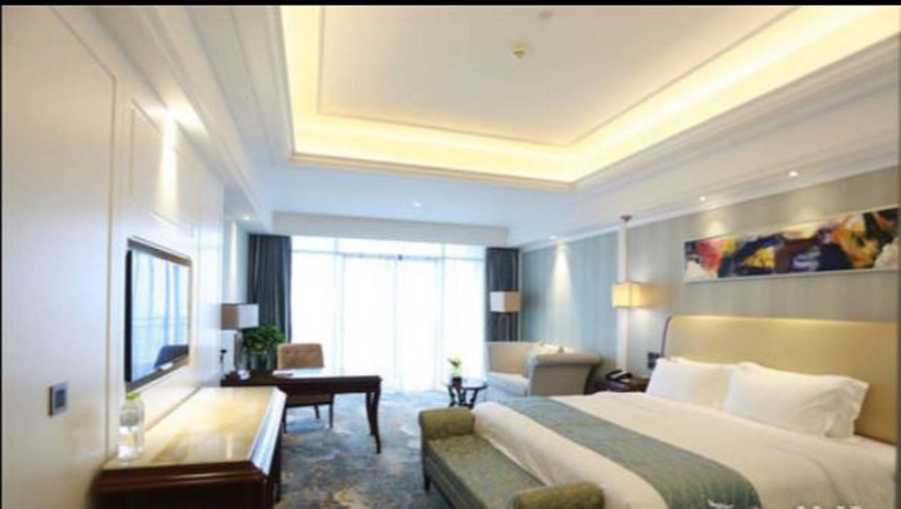 Chishui  Jinqian Jiahua International Hotel מראה חיצוני תמונה