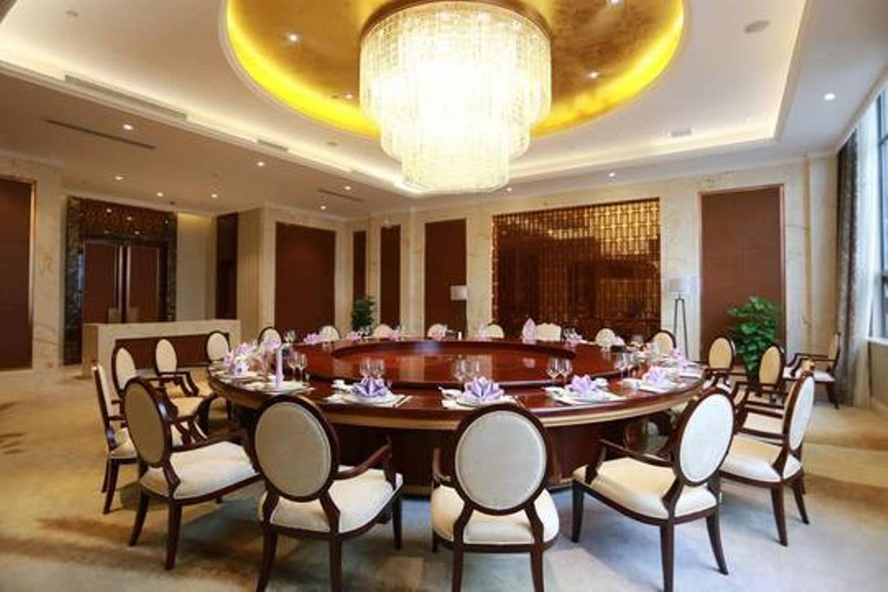 Chishui  Jinqian Jiahua International Hotel מראה חיצוני תמונה