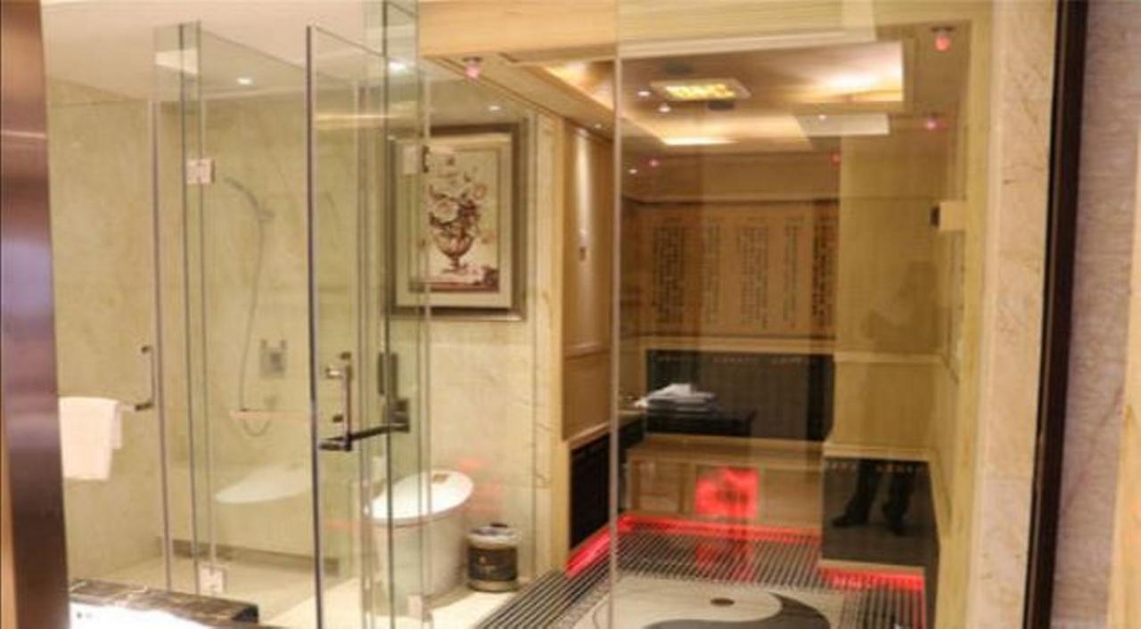 Chishui  Jinqian Jiahua International Hotel מראה חיצוני תמונה