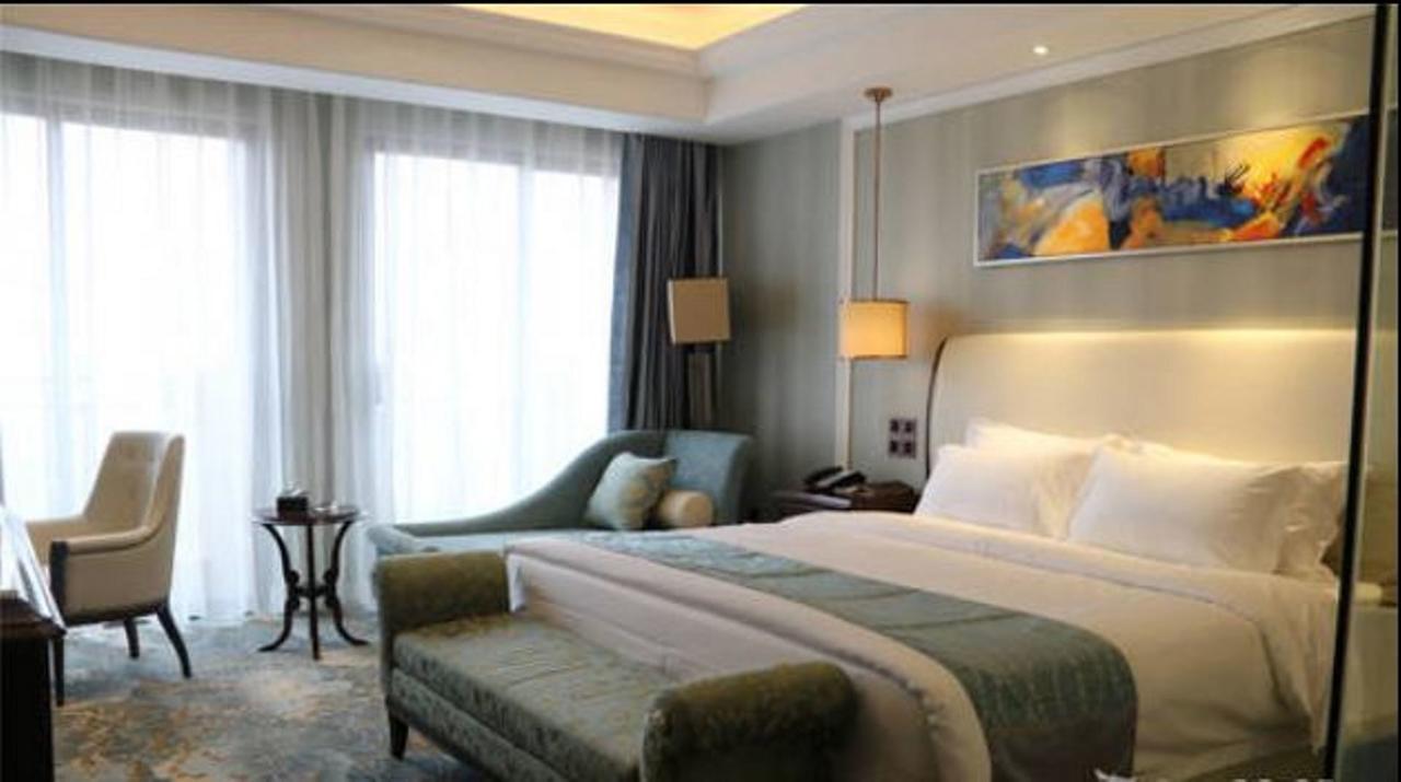 Chishui  Jinqian Jiahua International Hotel מראה חיצוני תמונה