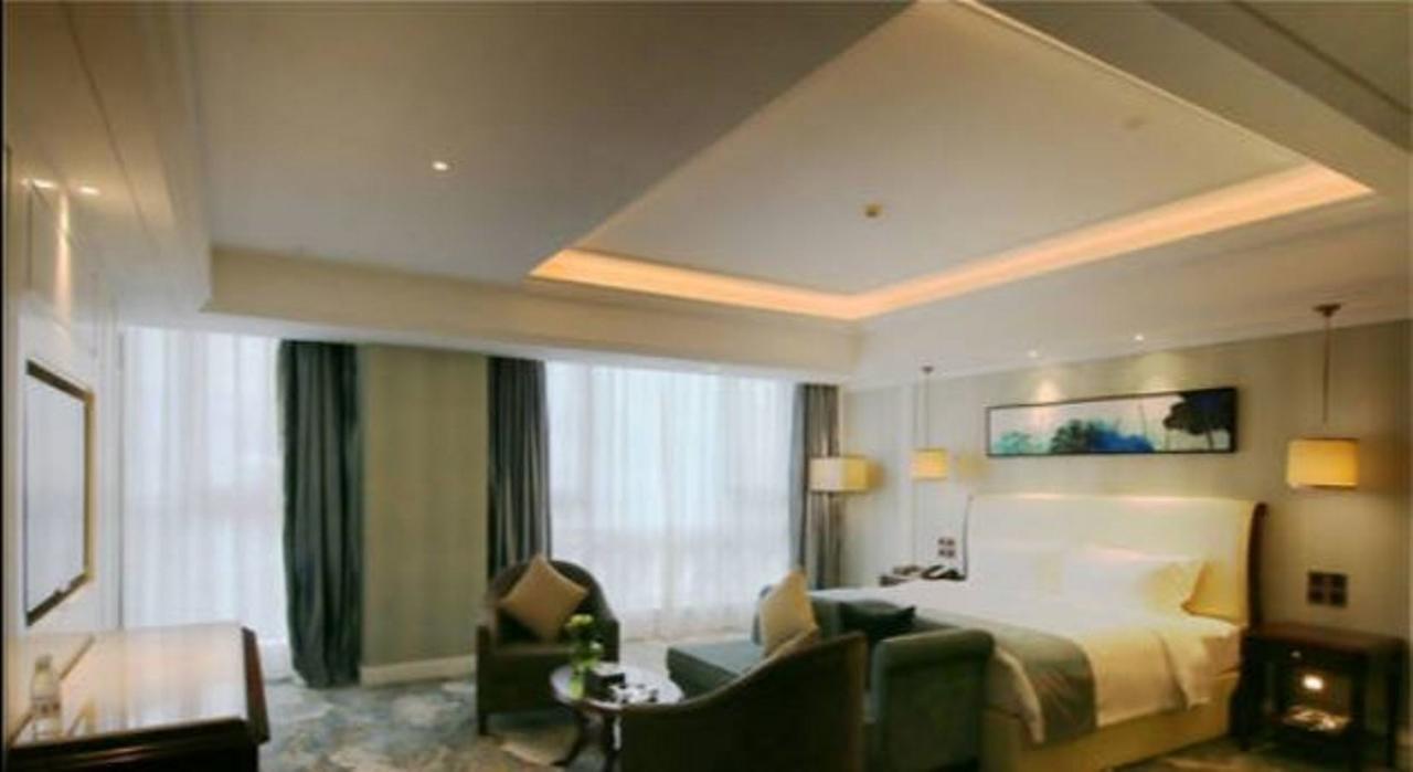 Chishui  Jinqian Jiahua International Hotel מראה חיצוני תמונה